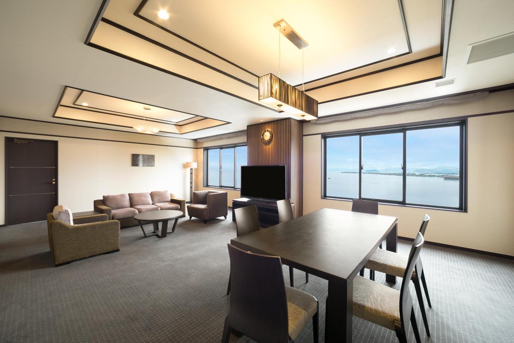 נאגאהאמה Grand Mercure Lake Biwa Resort & Spa מראה חיצוני תמונה