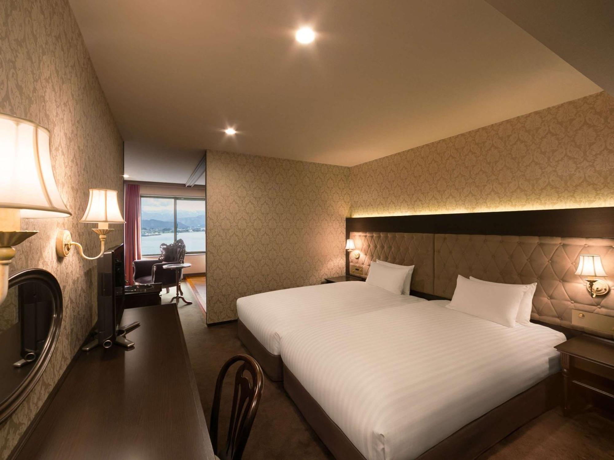 נאגאהאמה Grand Mercure Lake Biwa Resort & Spa מראה חיצוני תמונה