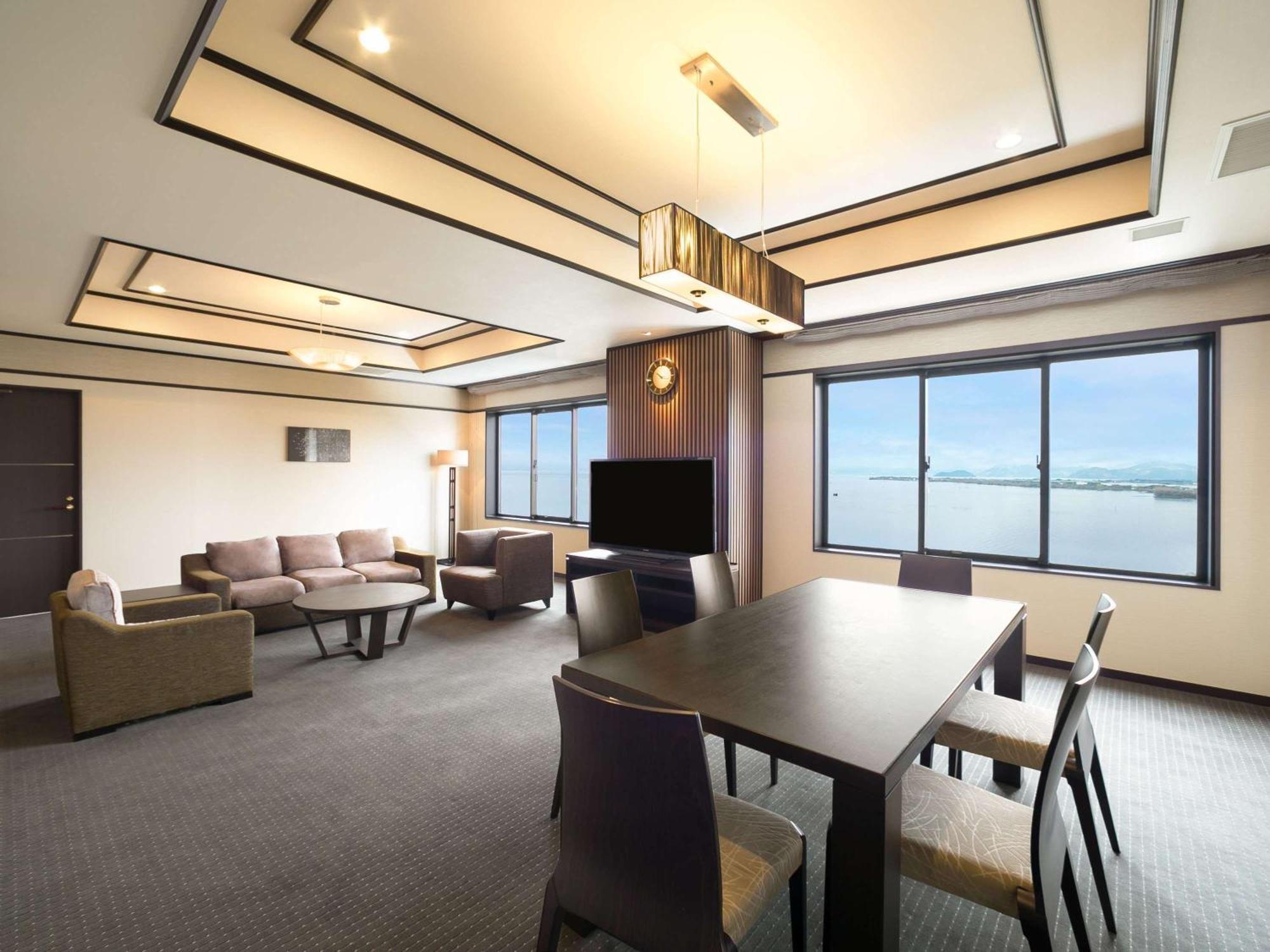 נאגאהאמה Grand Mercure Lake Biwa Resort & Spa מראה חיצוני תמונה