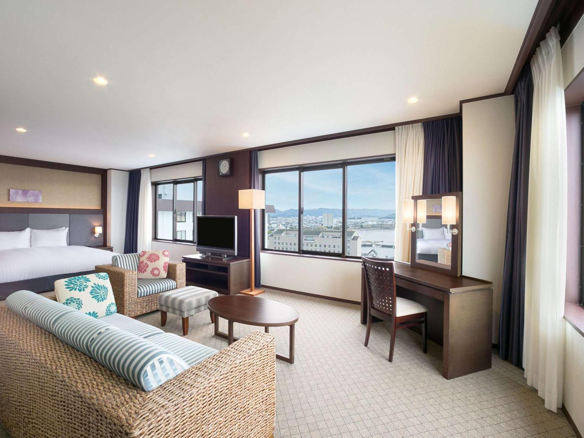 נאגאהאמה Grand Mercure Lake Biwa Resort & Spa מראה חיצוני תמונה